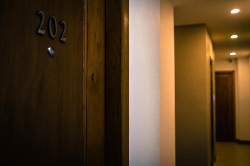Point Boutique Hotel Phnom Penh Exterior foto